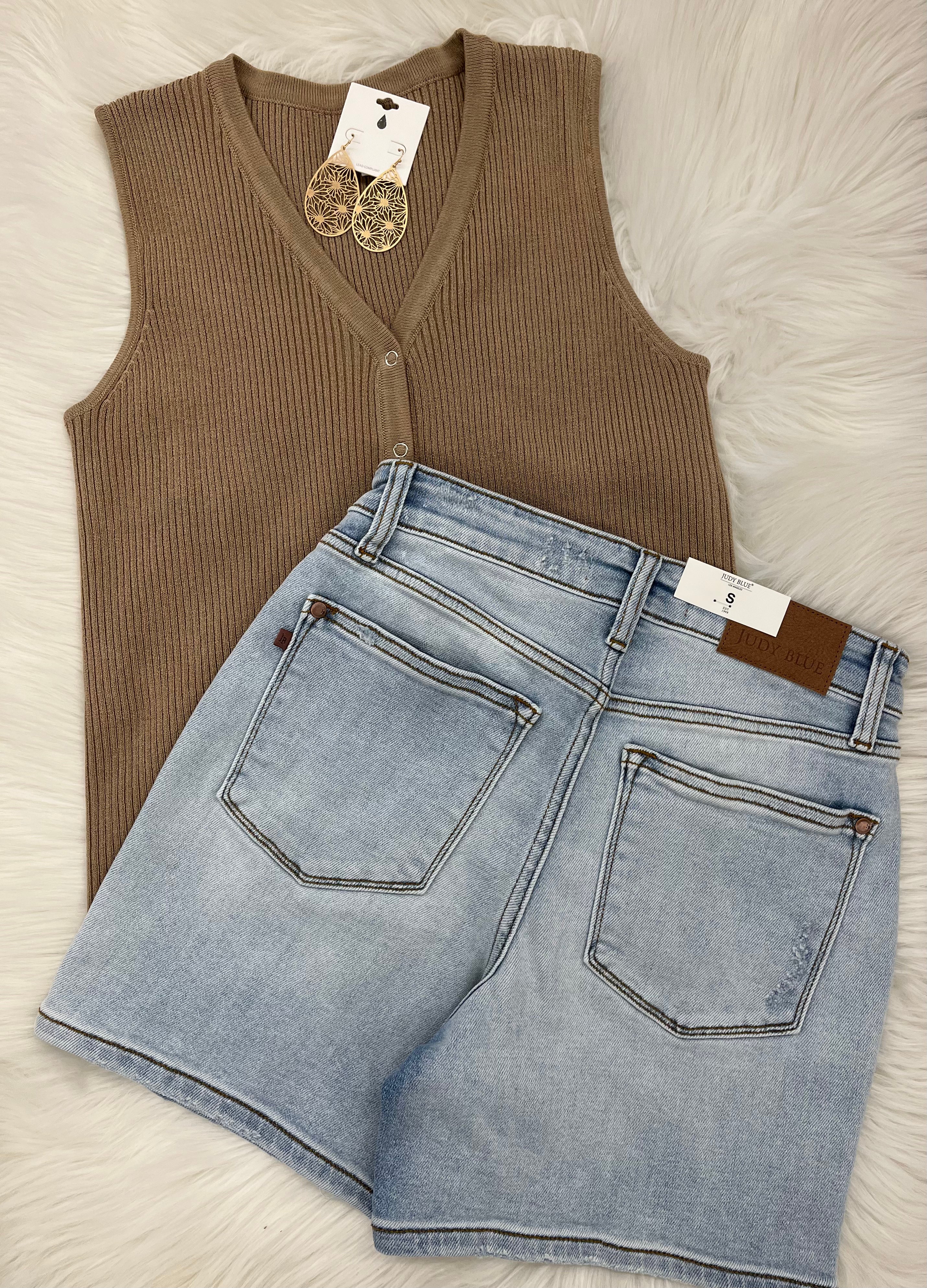 Judy Blue 2 Button Mid Length Dad Shorts